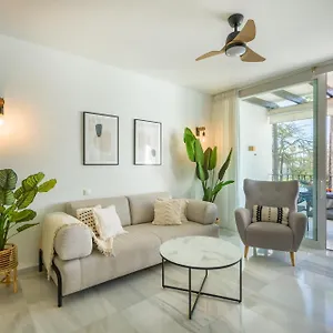 https://apartamentos-urb-la-alcazaba-614-banus.es-andalucia.com